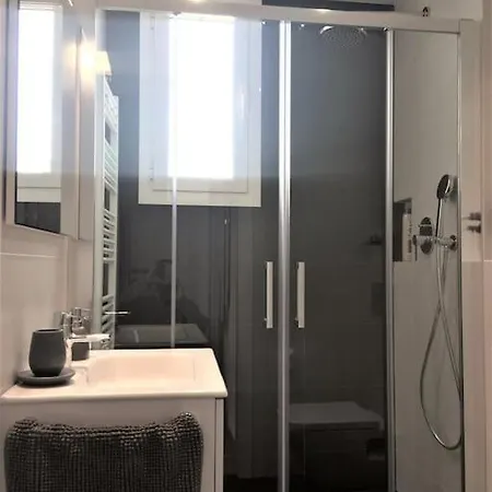 Apartment Lovely & Bright Vila Olimpica Beach *